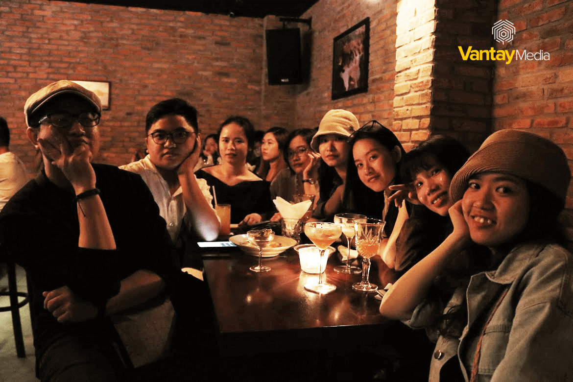 van tay media company trip